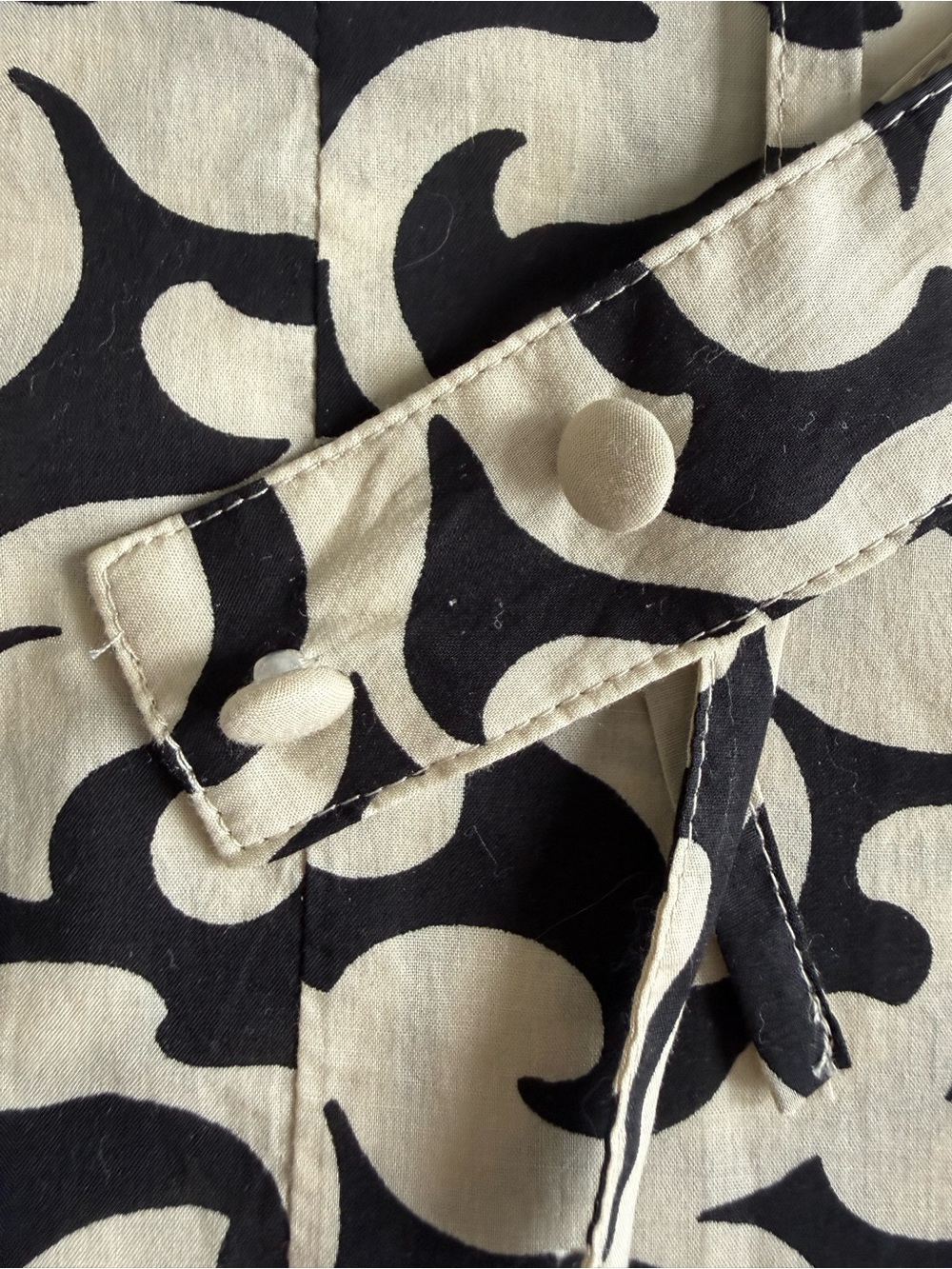Ann Taylor Petites Halter Top 0P Black Cream Damask Baroque Print Tie Neck - Picture 4 of 13